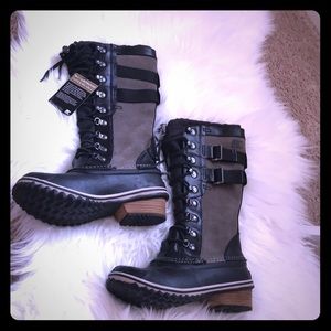 NWT Sorel Carly Conquest 2  Size 7